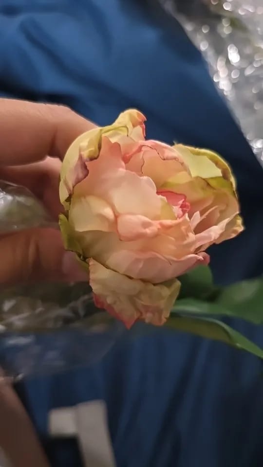 Customer photo review of Artificial Peony Simulation Flowers | Realistic Faux Peony Heads for Home Décor, Living Room Styling, Dining Table Arrangements & Celebrations