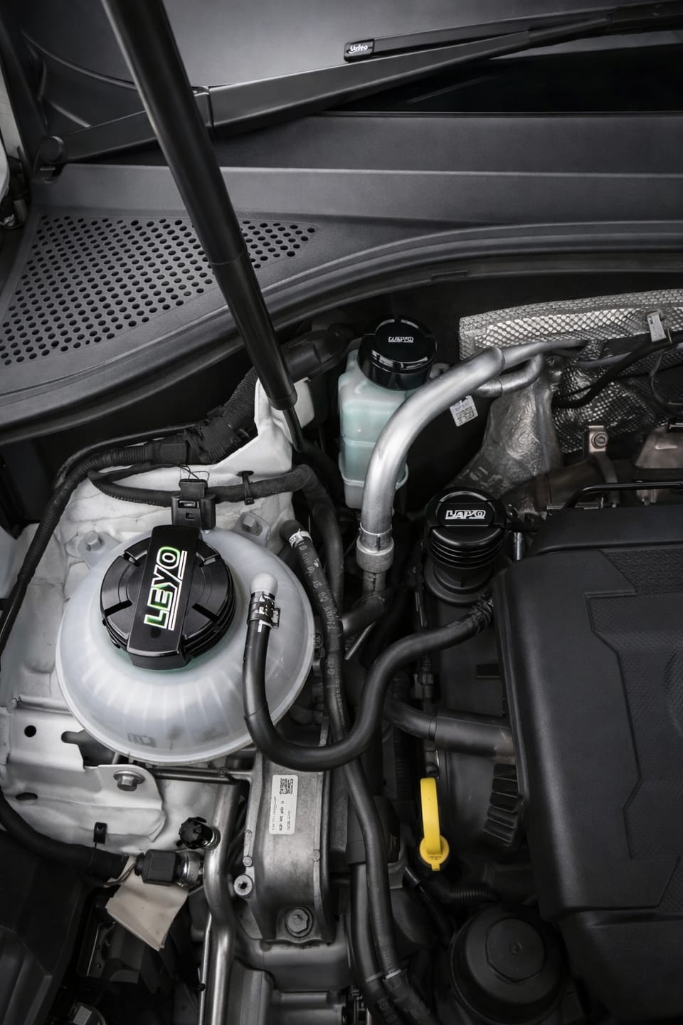 Customer photo review of Engine Bay Accessories Cap - Volkswagen Golf MK7 Mk7.5
