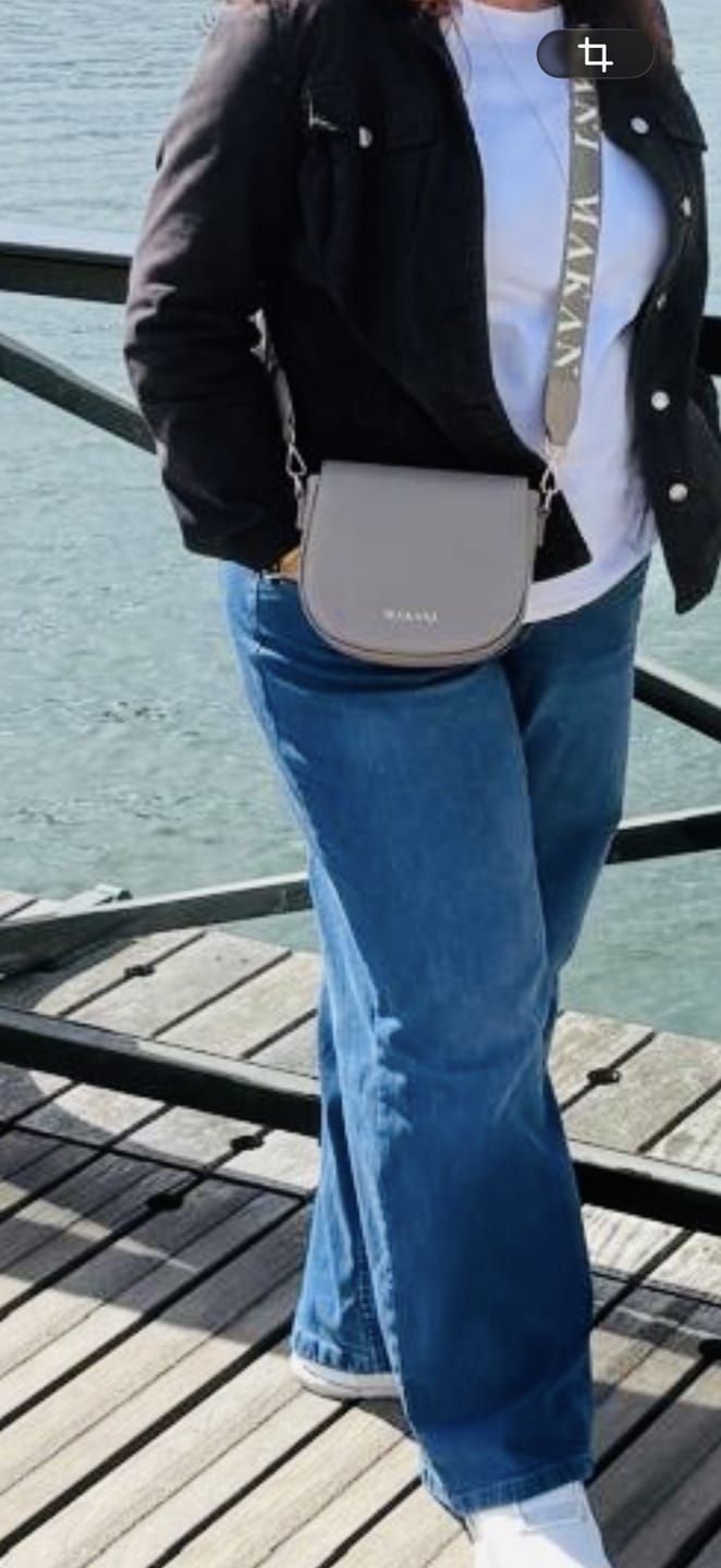Customer photo review of JASMIN - TAUPE