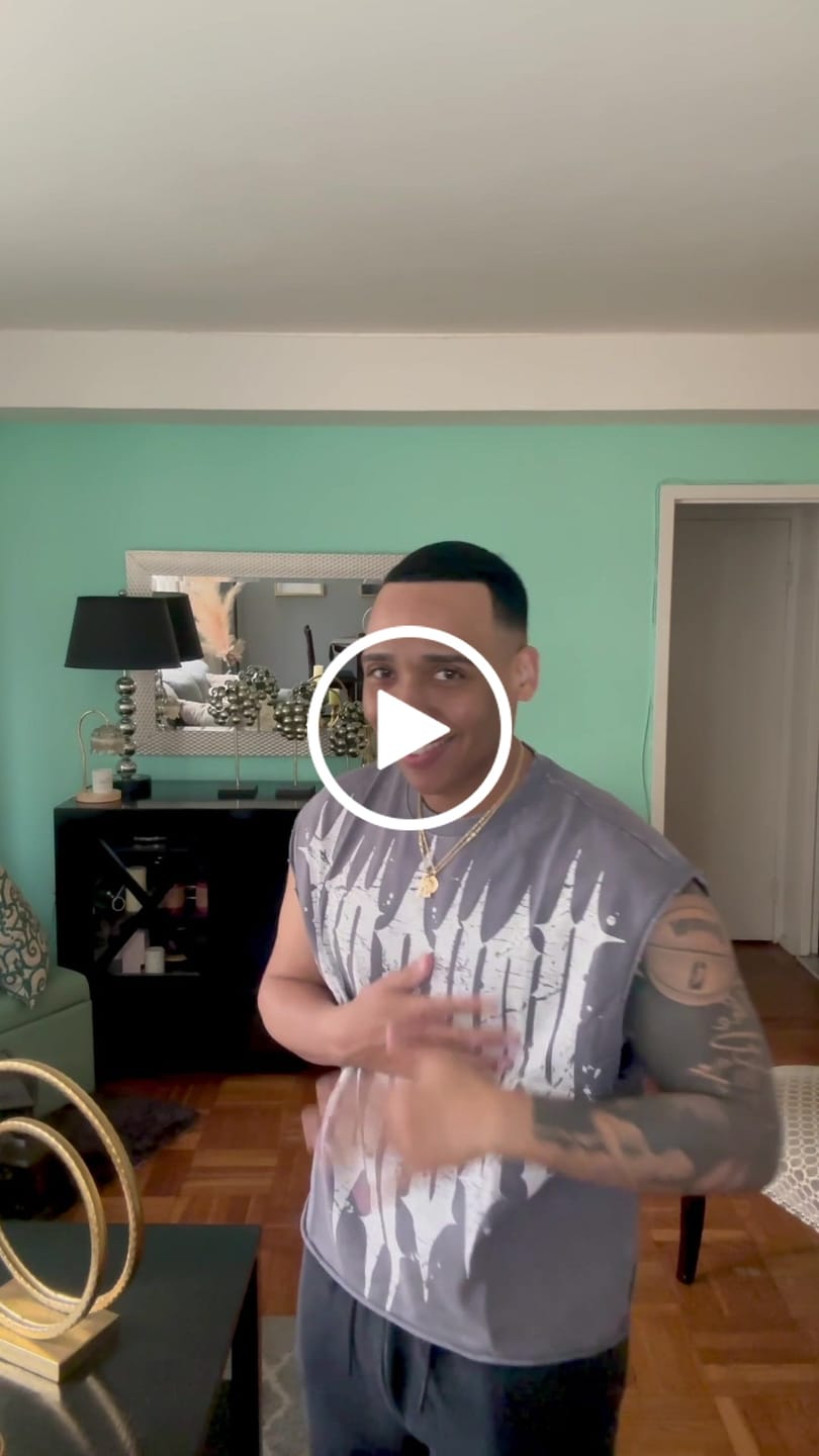 Customer video review of 3021 - Revenge Crop Cut-Offs