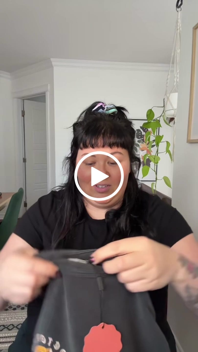 Customer video review of Pussy Power Long Sleeve