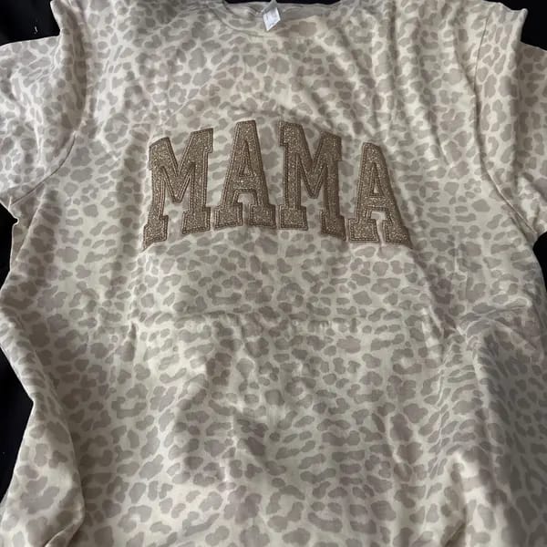 Customer photo review of Custom Glitter MAMA Beige Leopard Sweatshirt -Best Gift For Mother & Grandma