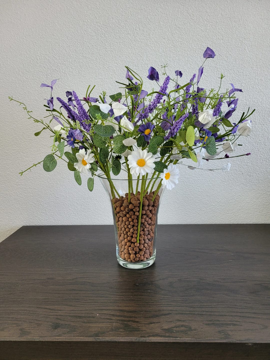 Customer photo review of Artificial Spring Flower Picks Blue White – Rustic Silk Wildflower Bouquet with Daffodils, Daisies & Lavender for Wedding Table Centerpieces, Kitchen & Home Decor