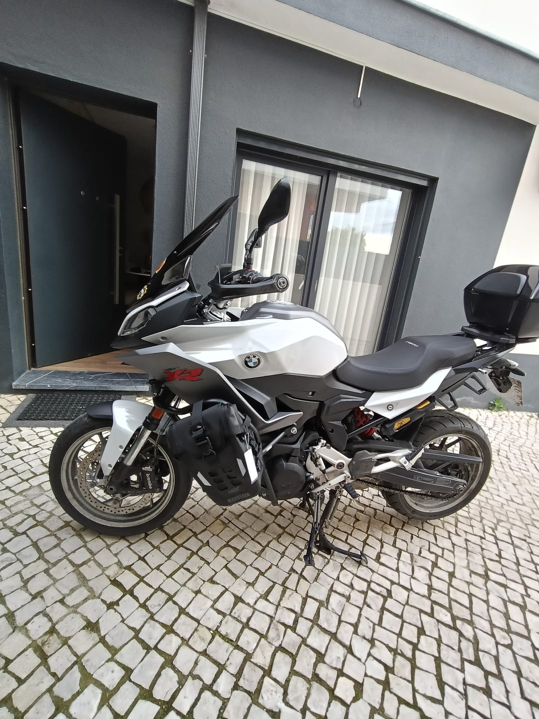 Customer photo review of Alps Inflatable Crash Bar Bag | 300KG Passive Protection | IPX7 Waterproof