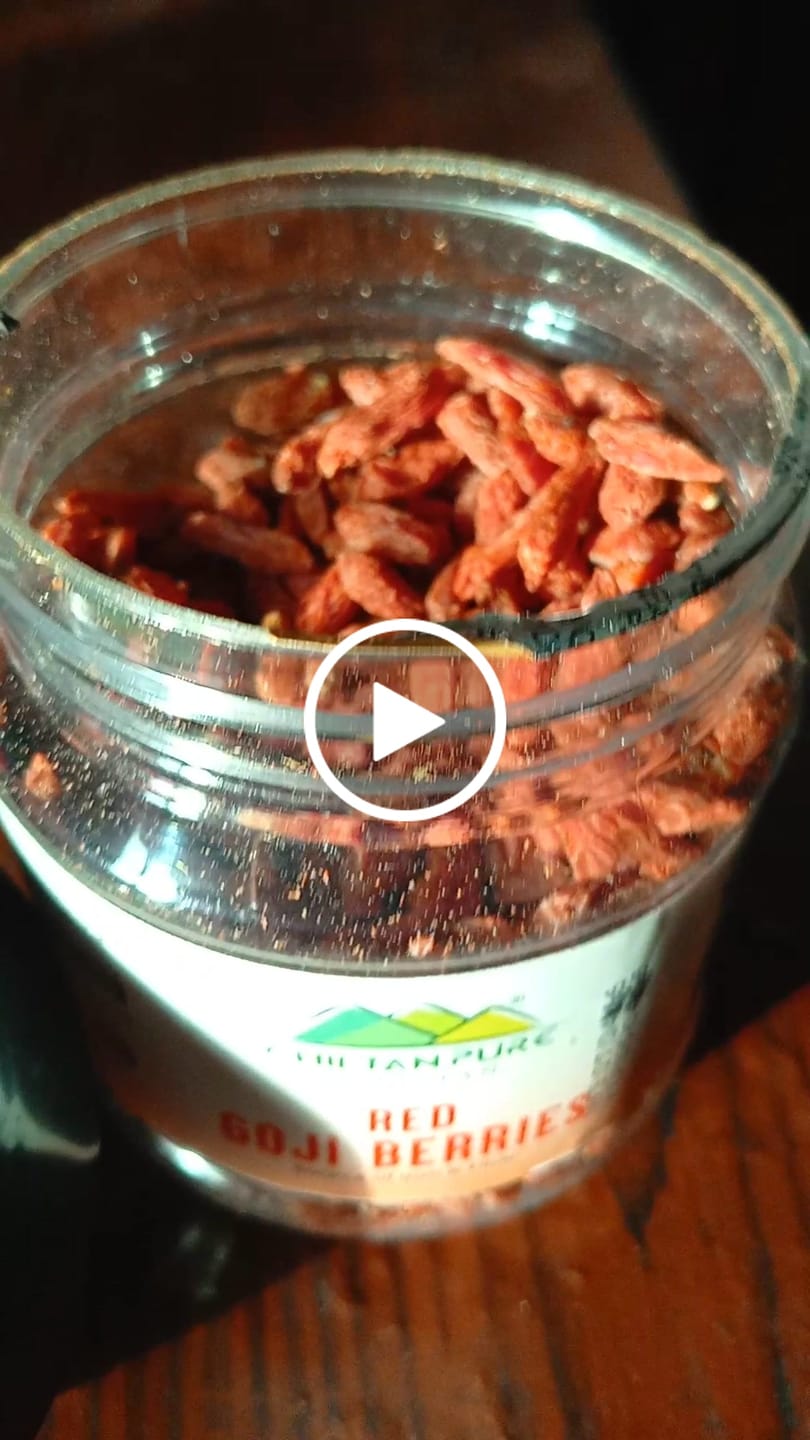 Customer video review of Red Goji / Goji Berries / گوجی بیریز |  Source Of Iron & Fiber