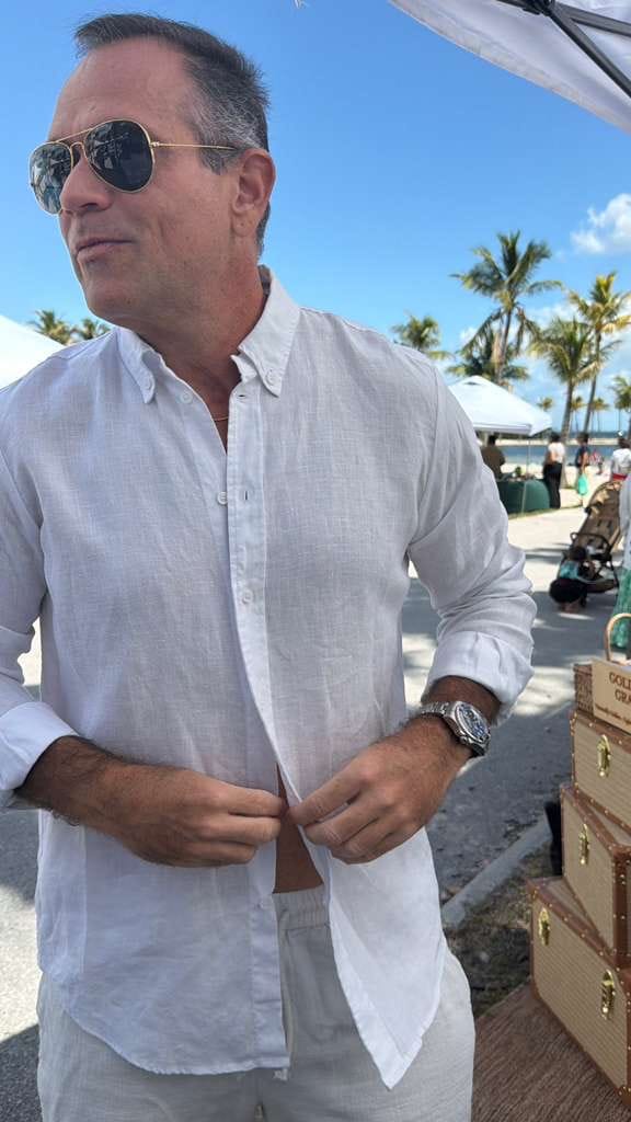 Customer photo review of Wynwood Long Sleeve Linen Shirt