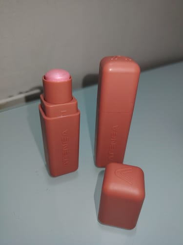 Customer photo review of ILUMINADOR EN STICK SUBLIME