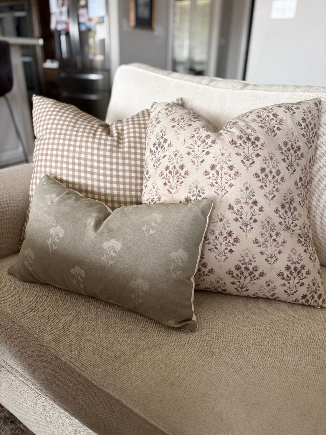 Customer photo review of Tan Gingham- 18" | 22" | 24" | 26"