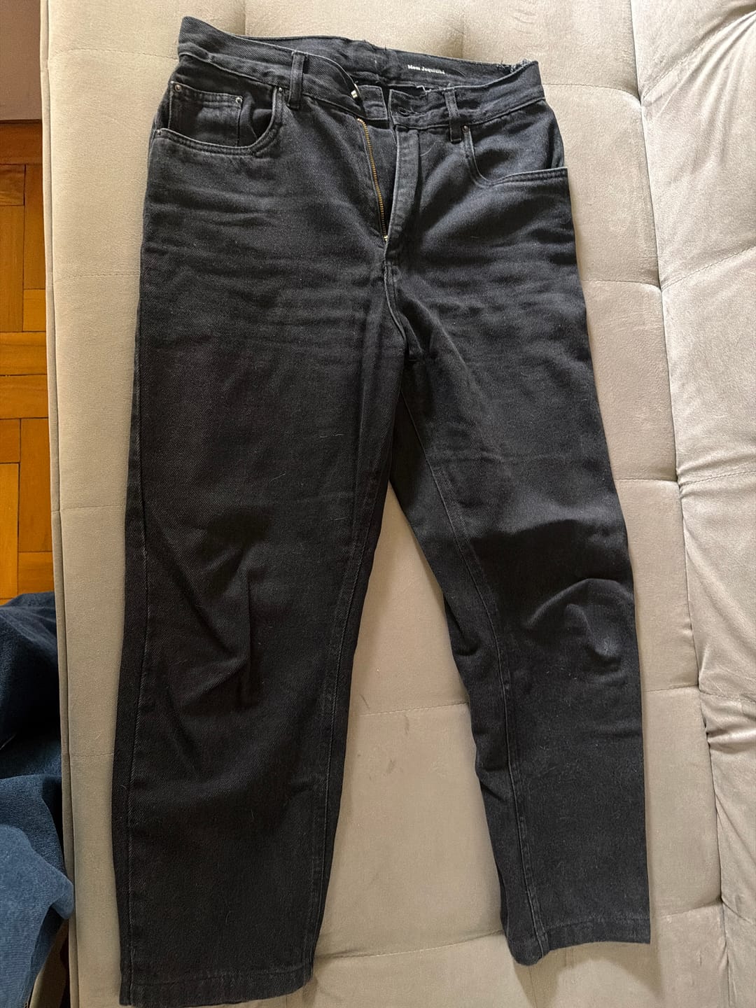 Customer photo review of Calça Jeans Mom Jequitibá Preta