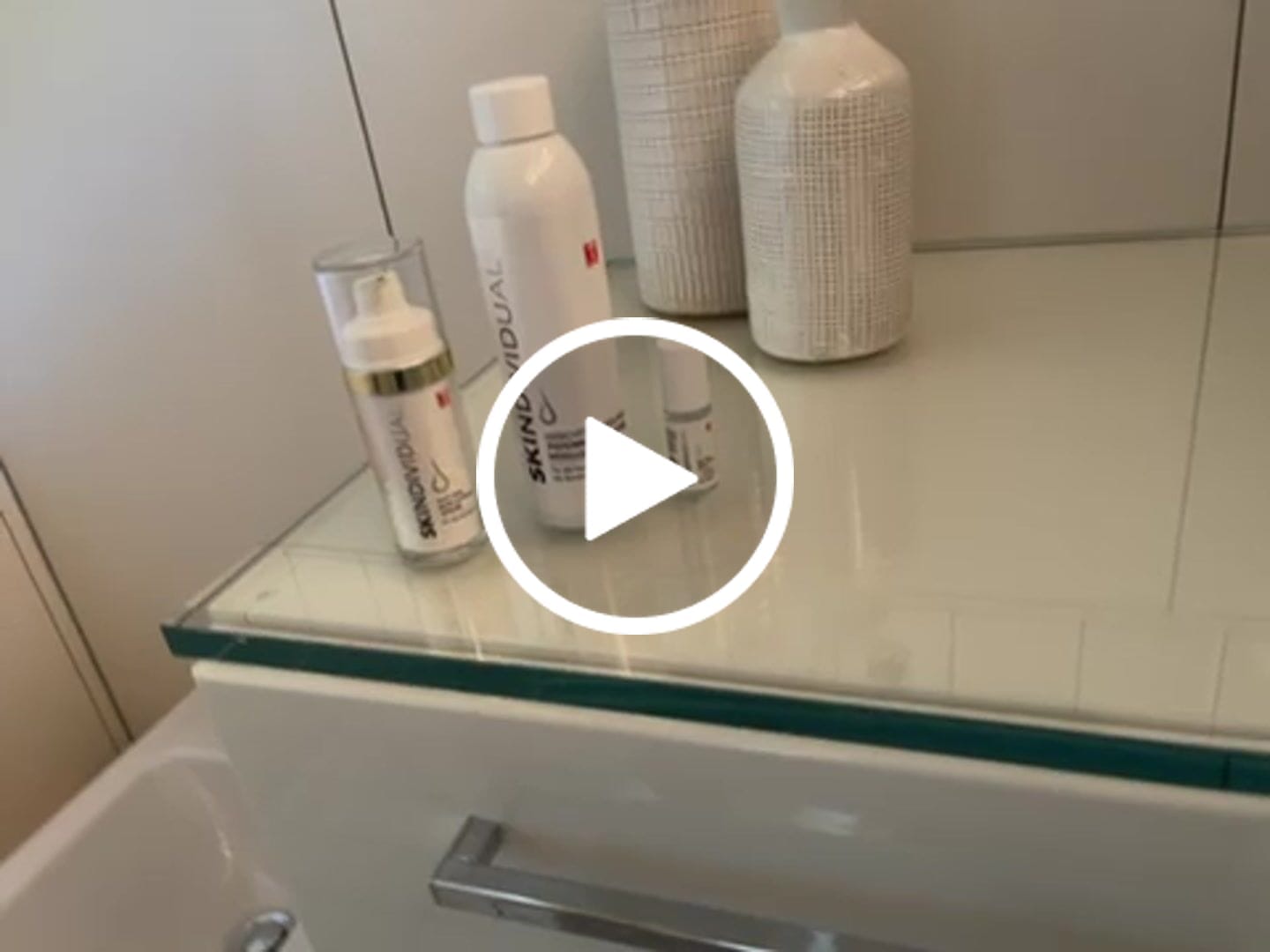 Customer video review of Natural Skin Lifting Serum | 30 ml