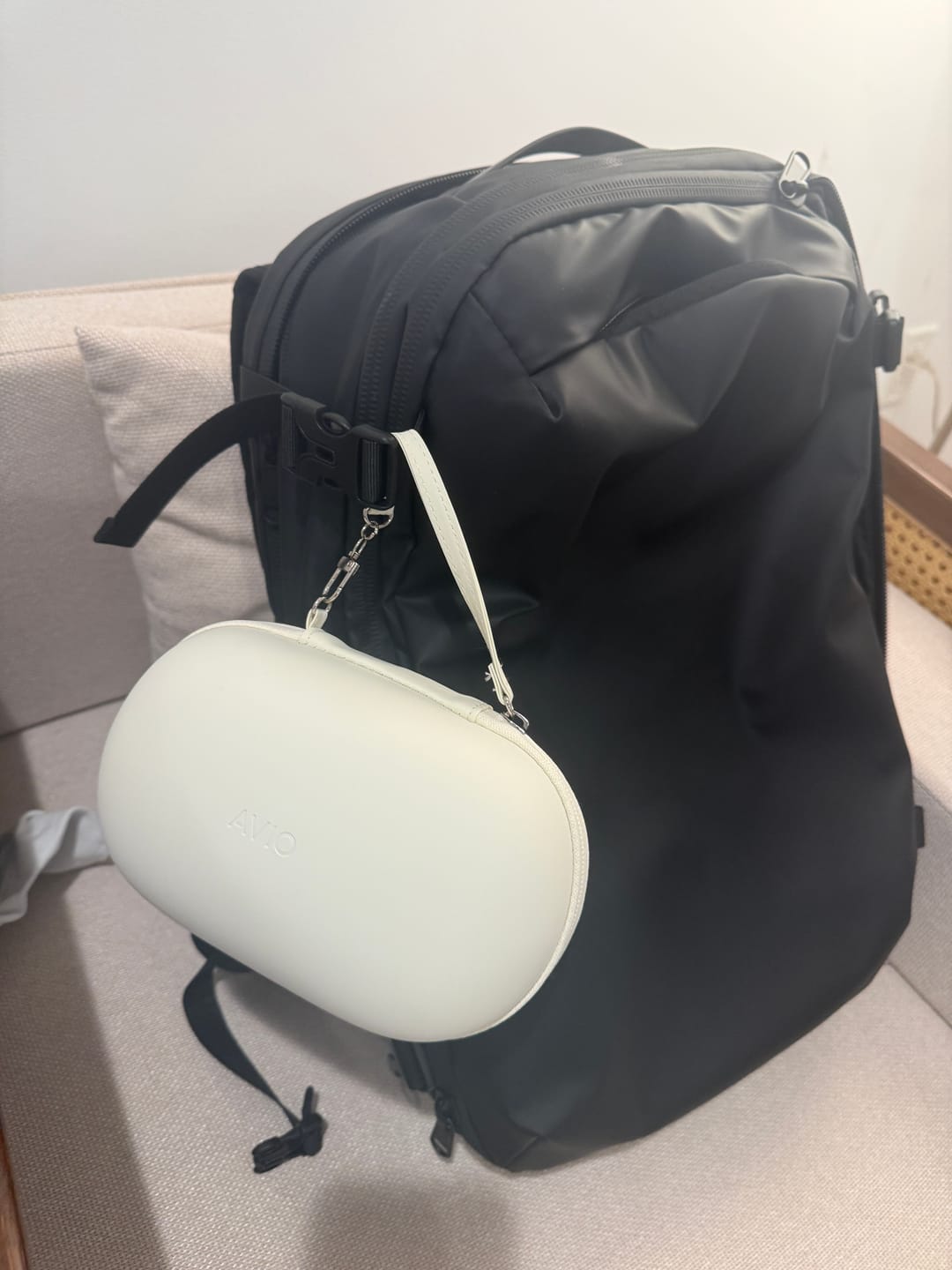 Customer photo review of Avio Cloud Travel Pillow