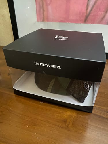 Customer photo review of New Era Gift Box V3