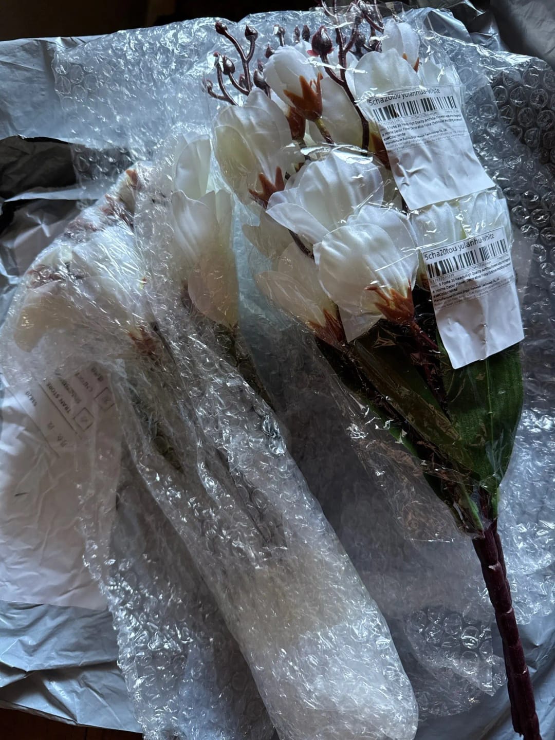 Customer photo review of Artificial Magnolia Bridal Bouquet – Silk Faux Flowers for Wedding, Christmas, Home Decor & Photography Props