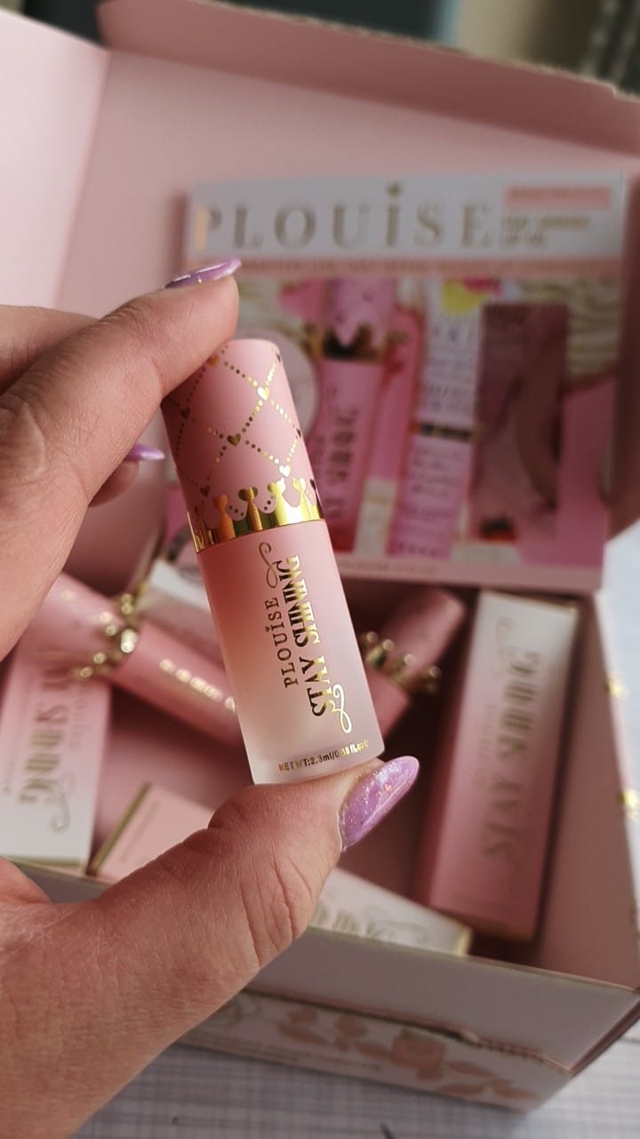 Customer photo review of P.Louise Stay Shining Crown Lip Oil