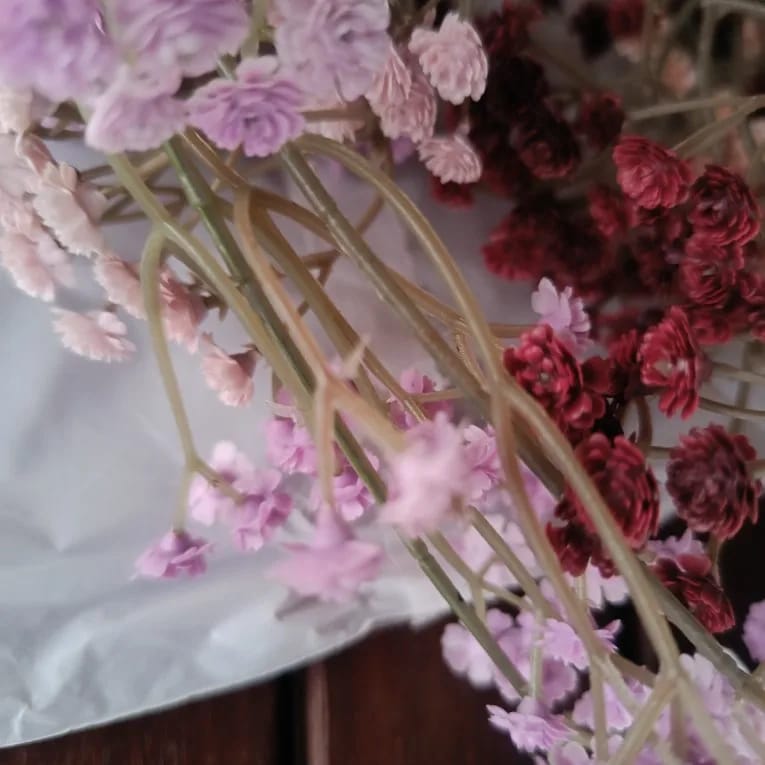 Customer photo review of 62CM Artificial Gypsophila Bouquet – Soft Rubber Baby’s Breath Faux Flowers, Autumn Color Silk Arrangement for Wedding, Home & Event Decor (6 Colors)