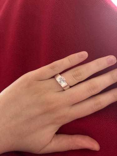 Customer photo review of L'Ovale Ring