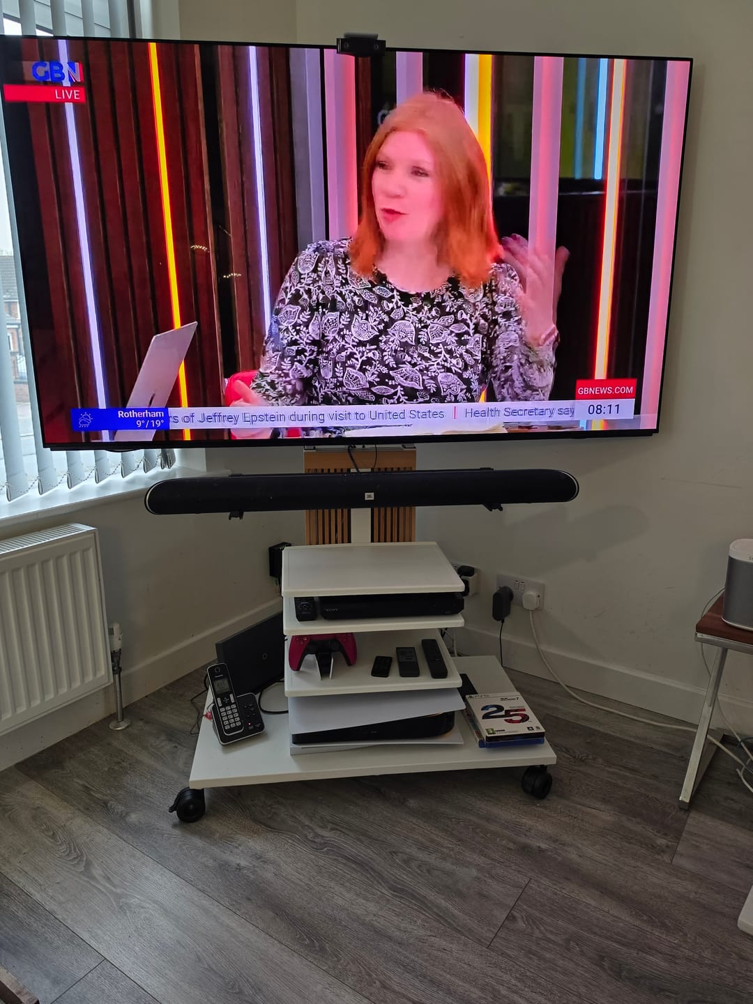 Customer photo review of ZEN/Cantor Soundbar Bracket