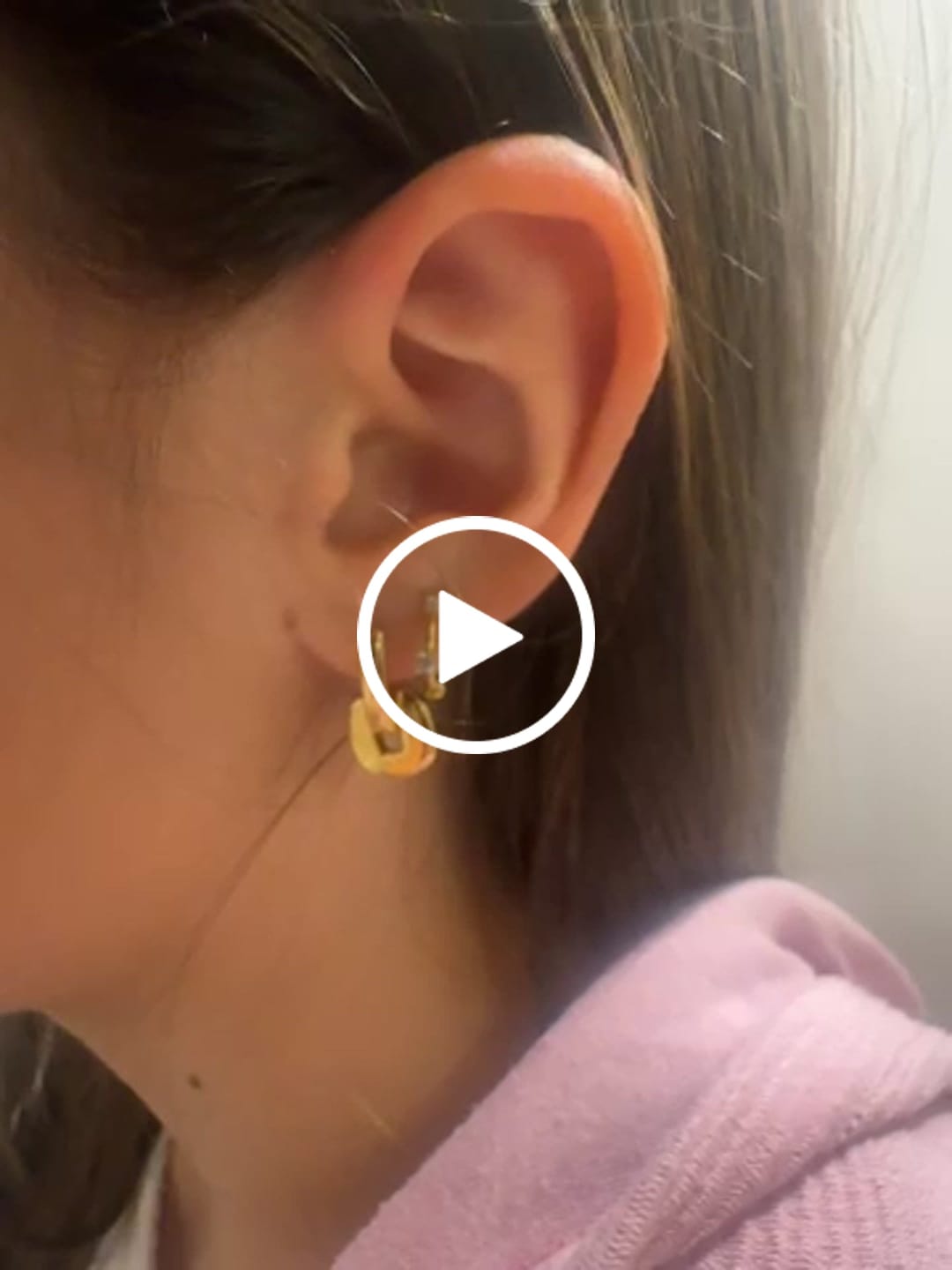 Customer video review of Orecchini Quadratino con Pendente