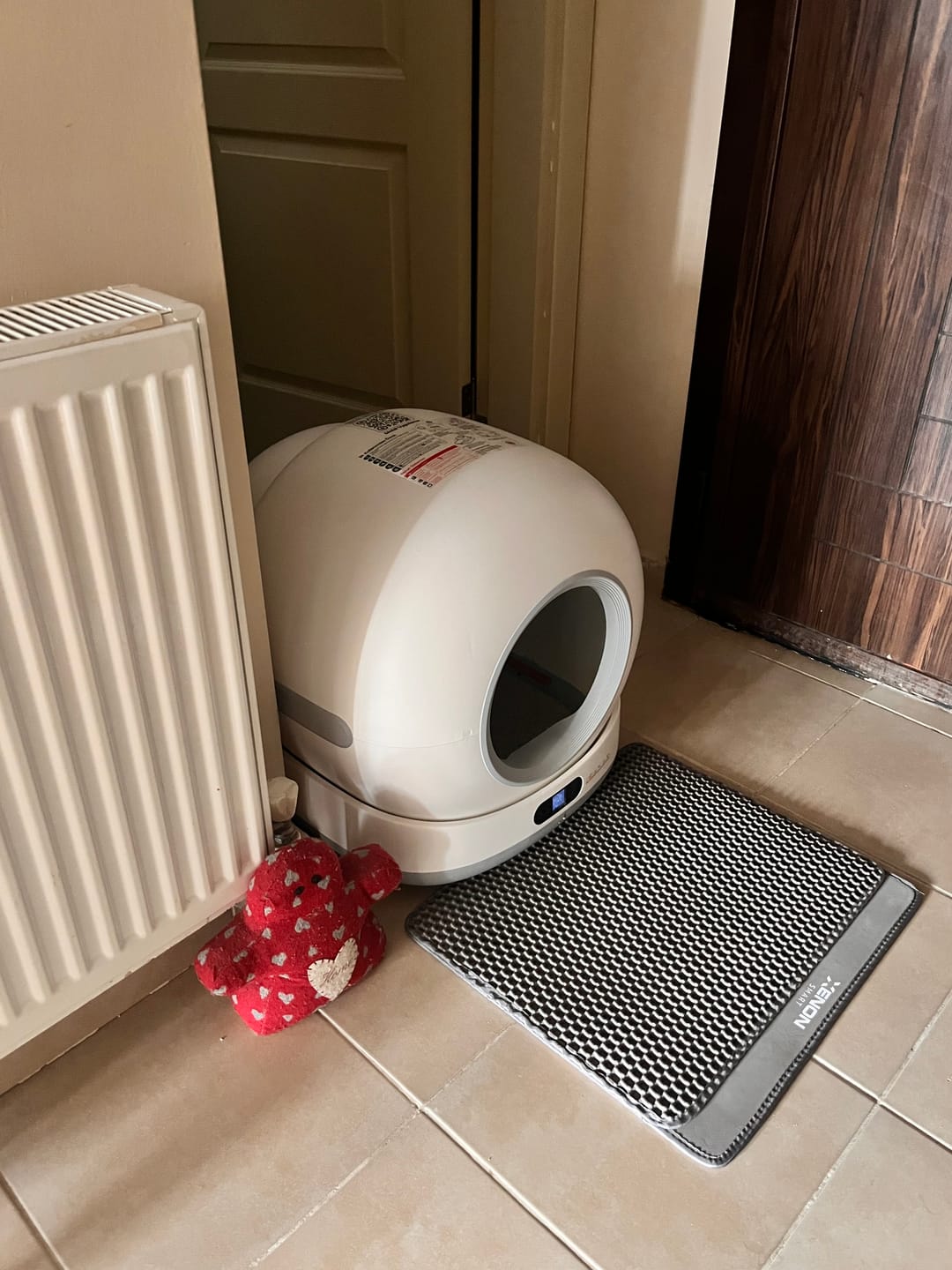 Customer photo review of Otomatik Kedi Tuvaleti | 72L, 7L Atık Hazneli, UV, Wifi, Mobil Kontrol, Akıllı Kedi Tuvaleti (X8624)