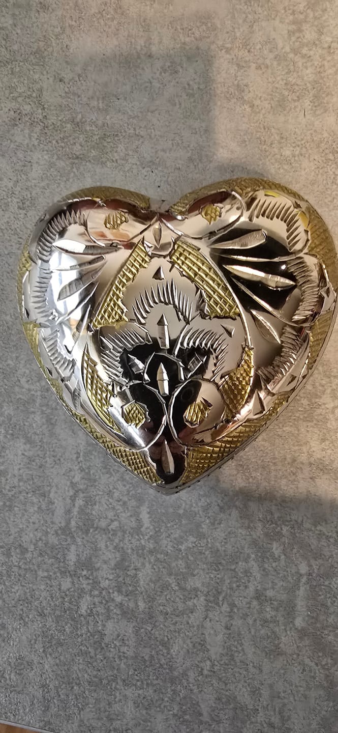 Customer photo review of Schutzengel Handschmeichler Glücksbringer aus Olivenholz als Geschenk mit Spruch "Du schaffst das"