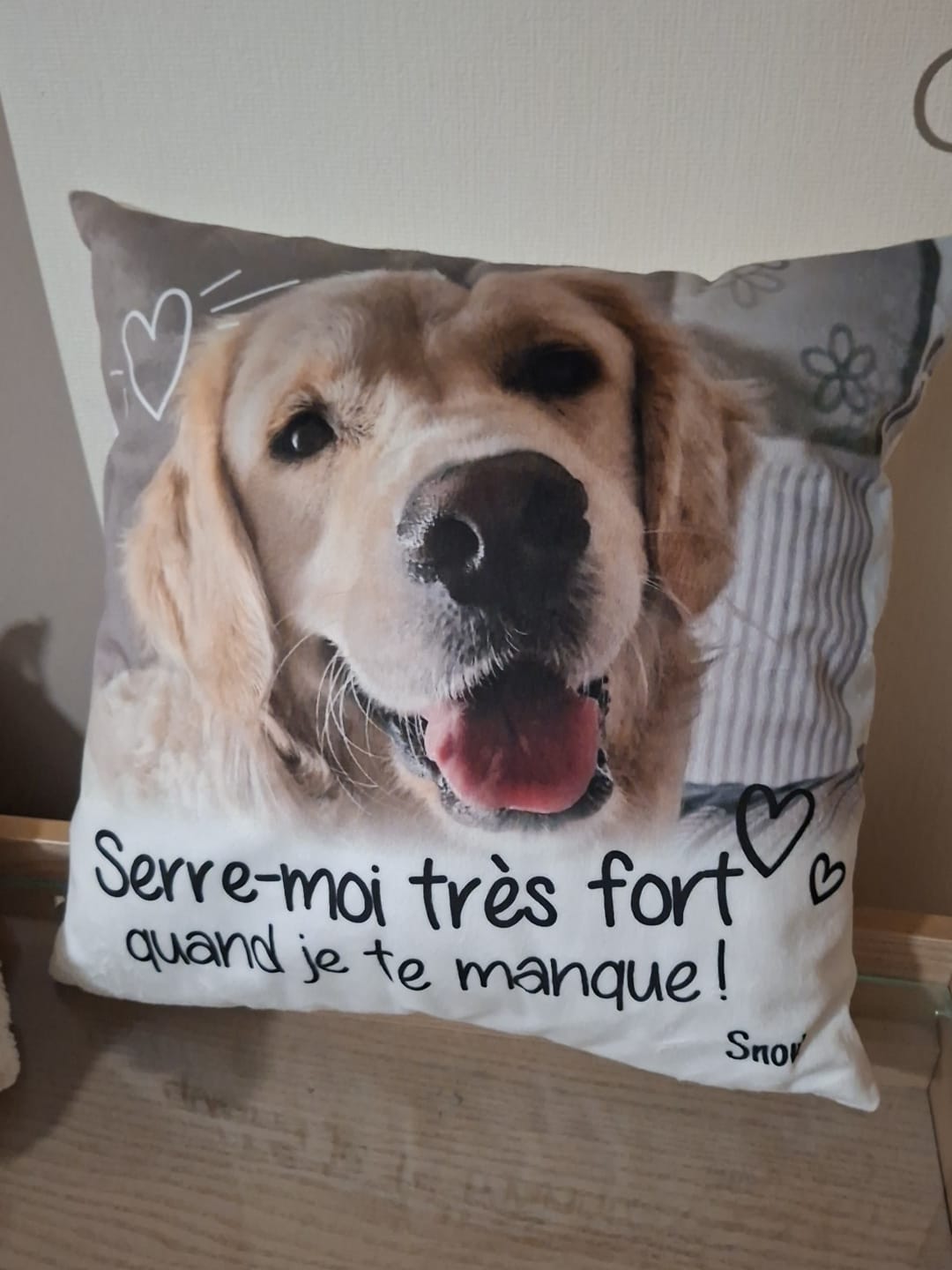 Customer photo review of Serre-moi très fort quand je te manque - Coussin personnalisé