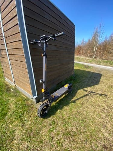 Customer photo review of Ausom L1 Electric Scooter