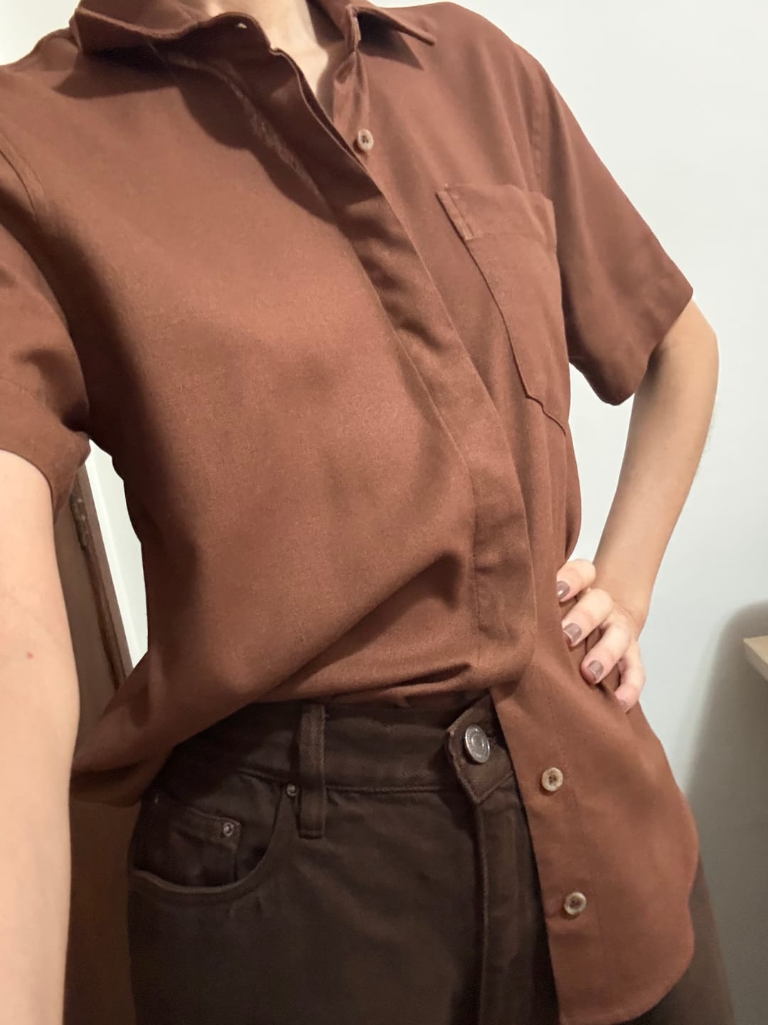 Customer photo review of Camisa Jambo Marrom Escuro