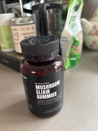 Customer photo review of Mushroom Elixir Gummies