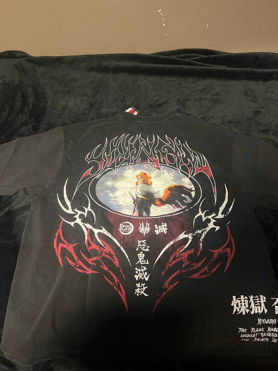 Customer photo review of 4297 - Demon Slayer: Kimetsu no Yaiba - Anime Tees