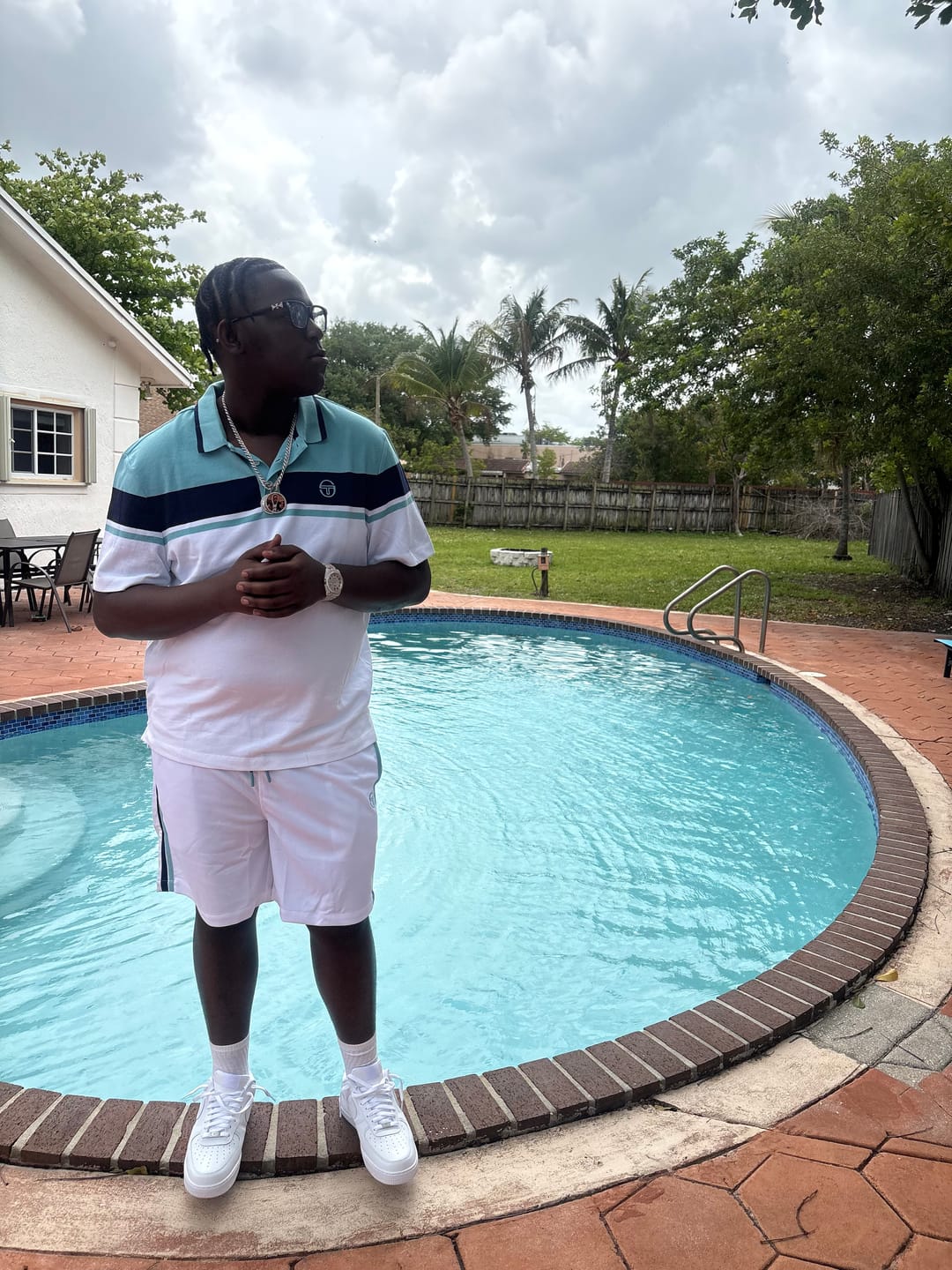 Customer photo review of Damarindo Polo-Brilliant White