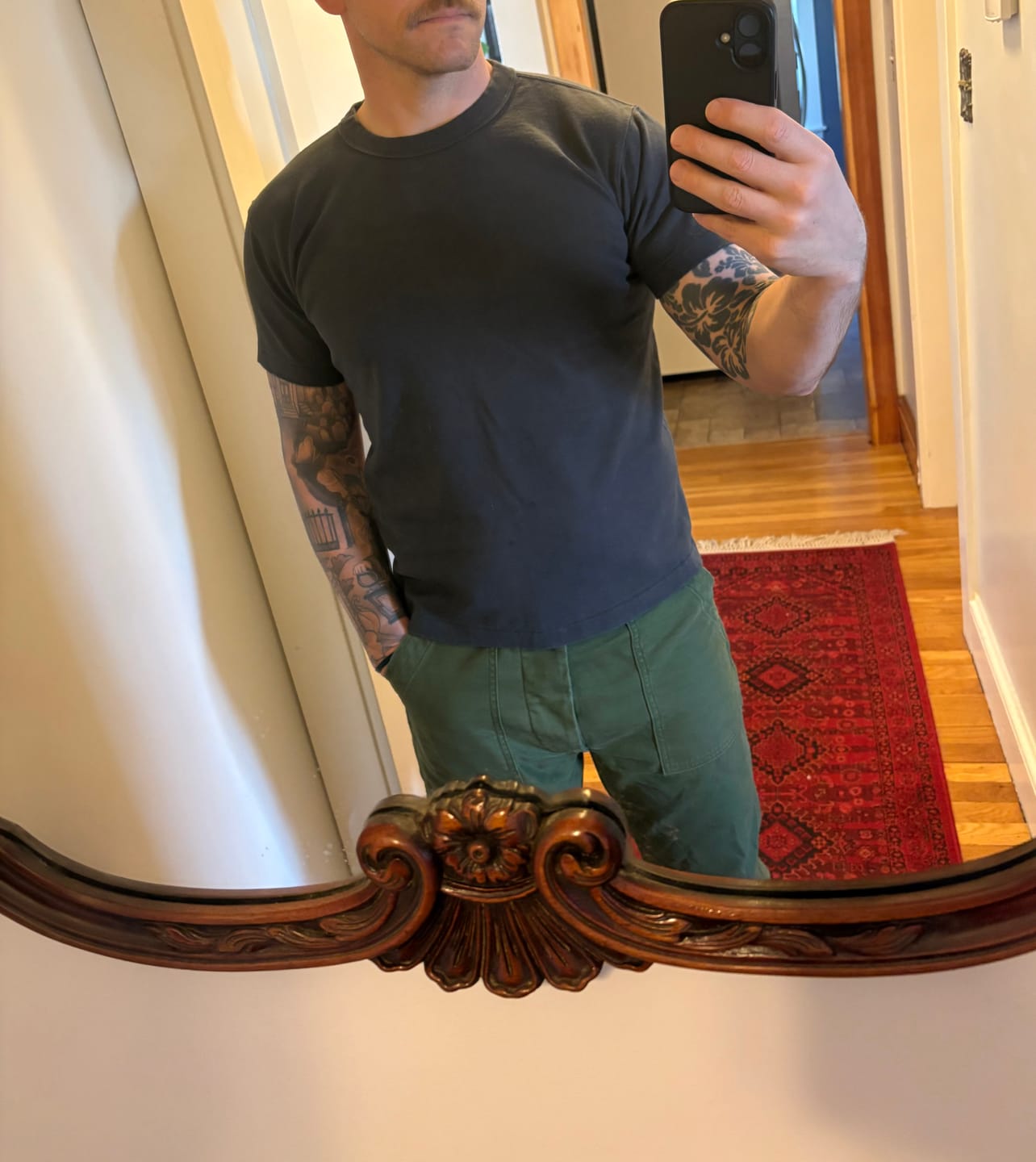 Customer photo review of Loopwheel Tubular Athletic T-Shirt - Vintage Black