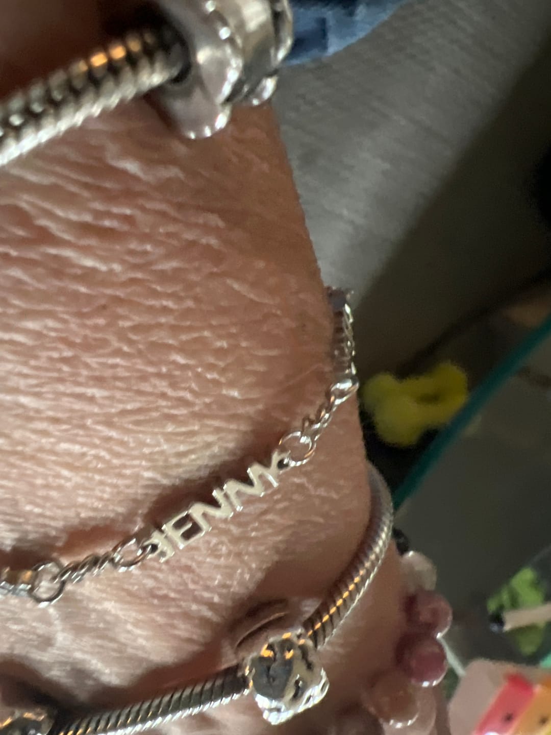 Customer photo review of Personalisiertes Namensarmband
