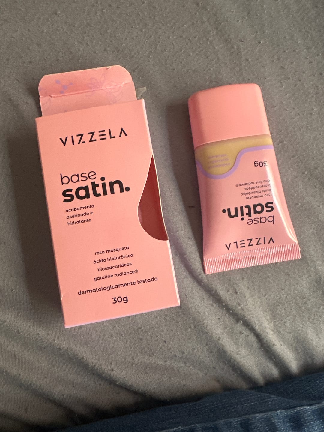 Customer photo review of Base Líquida SATIN - Vizzela