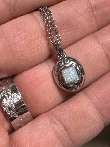 Customer photo review of Tamagotchii Necklace Silver