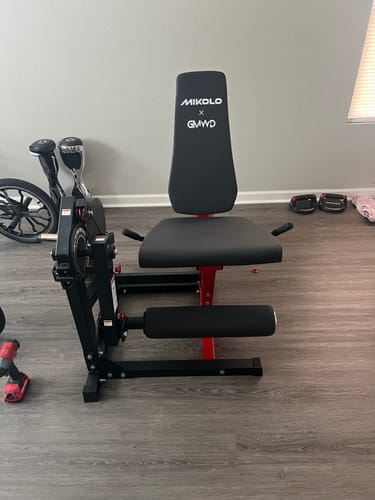 Customer photo review of TAWERET™  1:1 Cable Ratio Leg Extension and Curl Machine