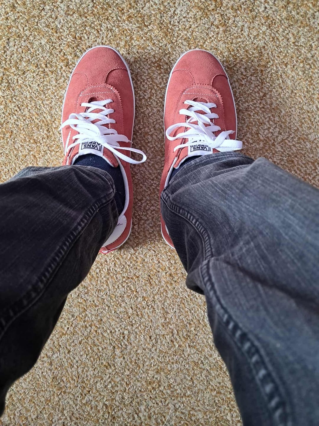 Customer photo review of Vans Sport Low Auburn