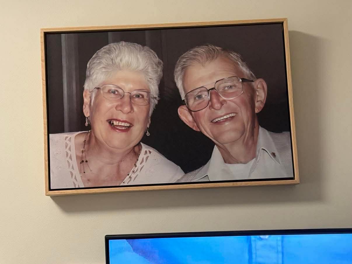 Customer photo review of Floating Frame Rectangle