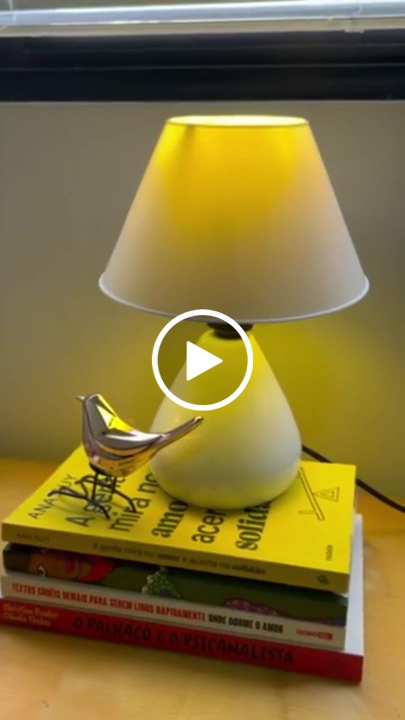 Customer video review of Abajur de Mesa Gota em Cêramica Para Quarto
