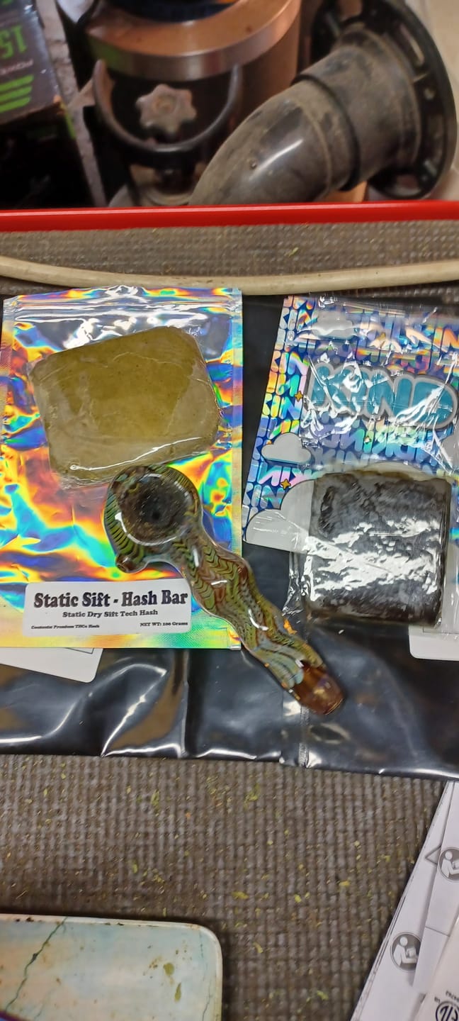 Customer photo review of Static Sift - THCa Hash Bar - 100g