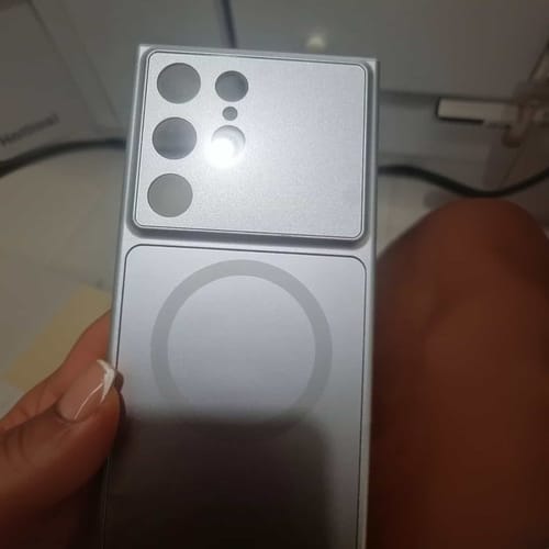 Customer photo review of Samsung Galaxy MagSafe Phone Case