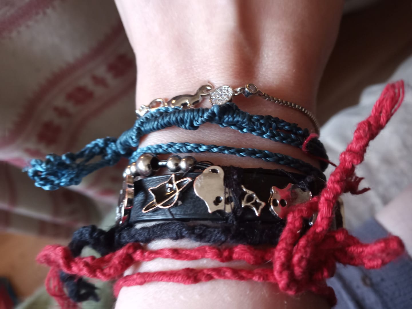 Customer photo review of Cat and Ball Charm Bracelet