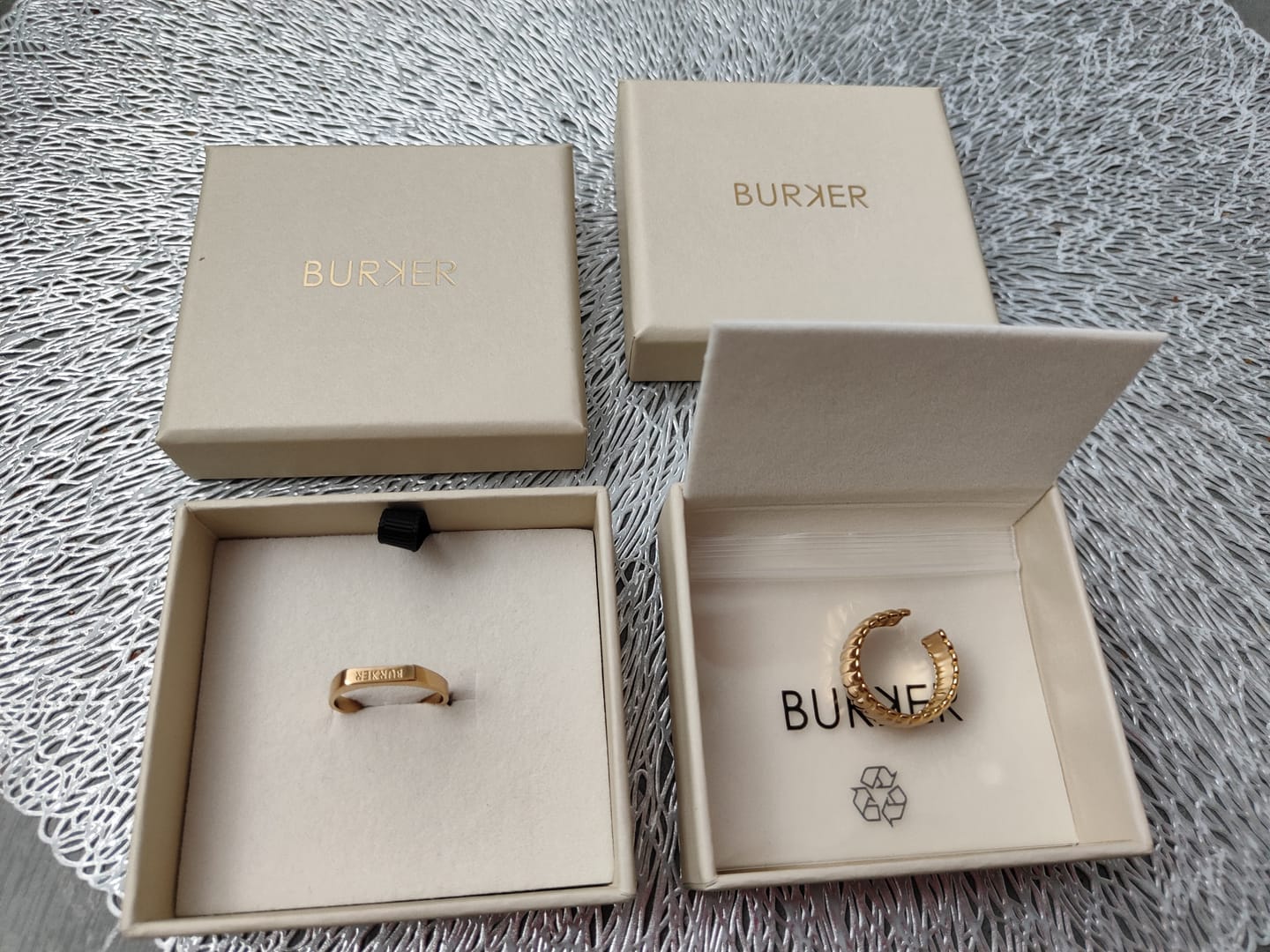 Customer photo review of Ameli Ring
