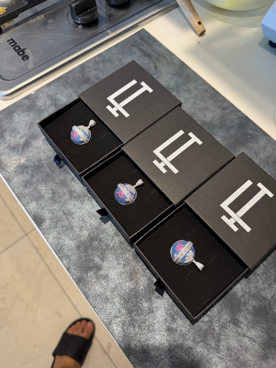 Customer photo review of Dije The world is yours TM