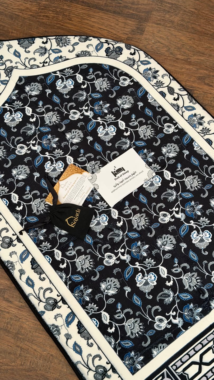 Customer photo review of Layl Blossom Padded Prayer Mat