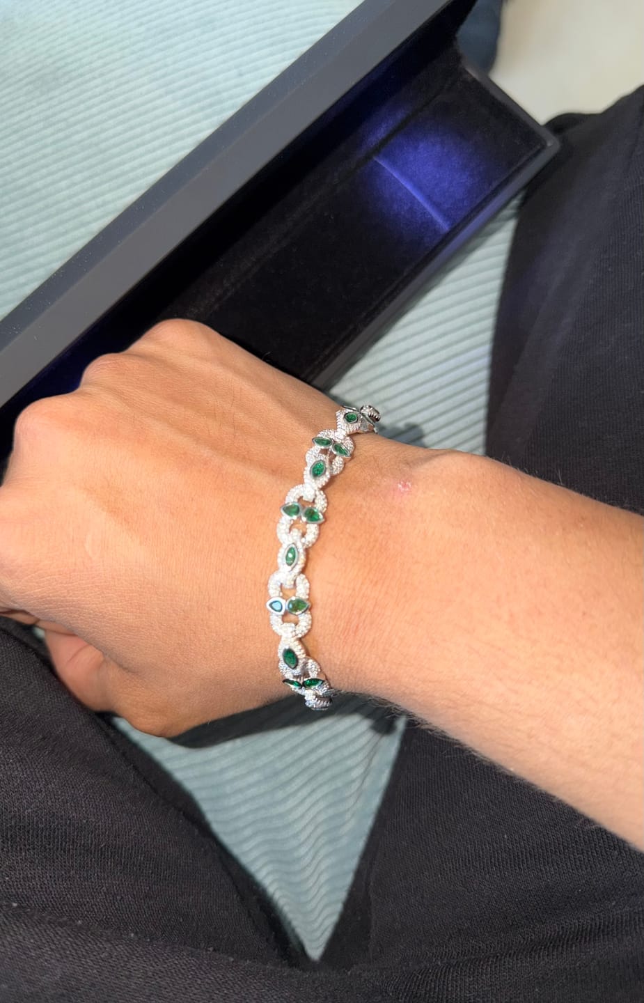 Customer photo review of Pulso infinity cruz colores