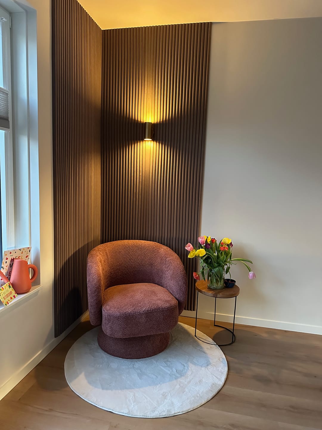 Customer photo review of Akoestische Suede Solid Panelen 280 x 60 x 2.4 cm - Chique Mokka