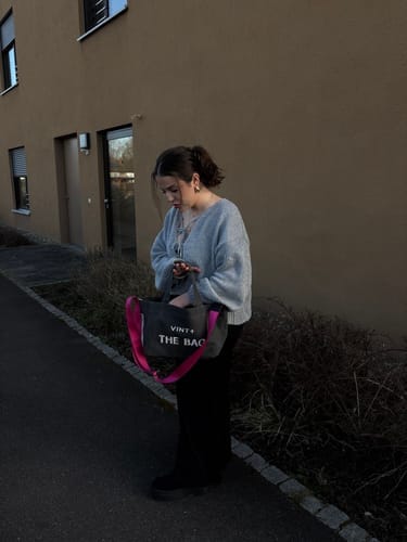 Customer photo review of FERMUARLI MUMLU KANVAS TOTE ÇANTA - KÜÇÜK - ANTRASİT