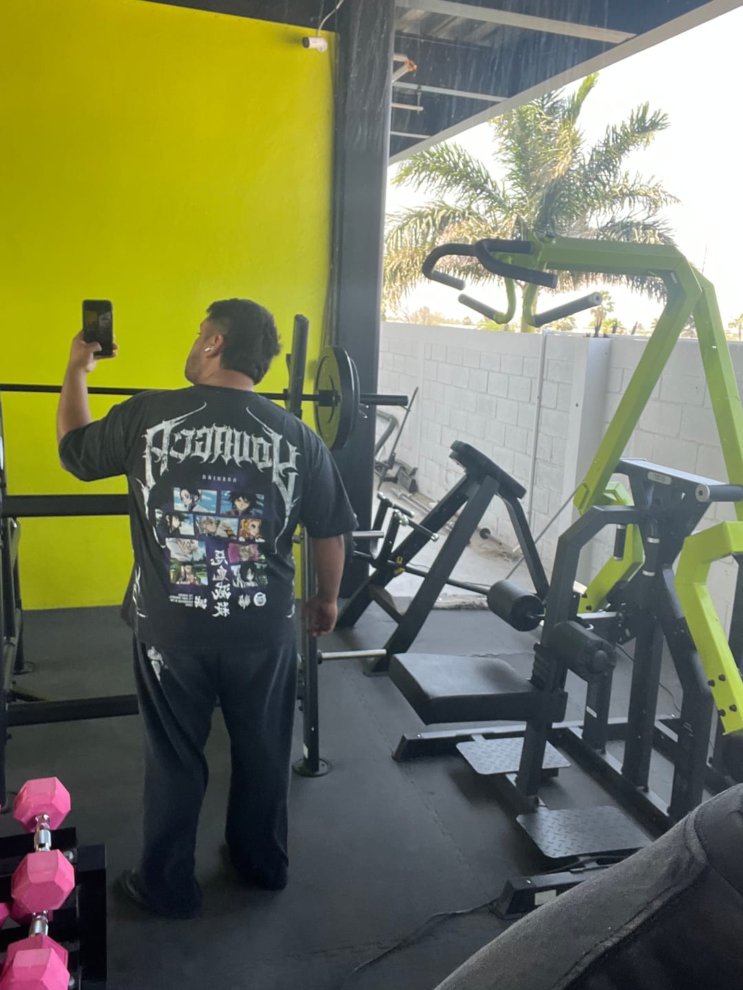 Customer photo review of 4297 - Demon Slayer: Kimetsu no Yaiba - Anime Tees