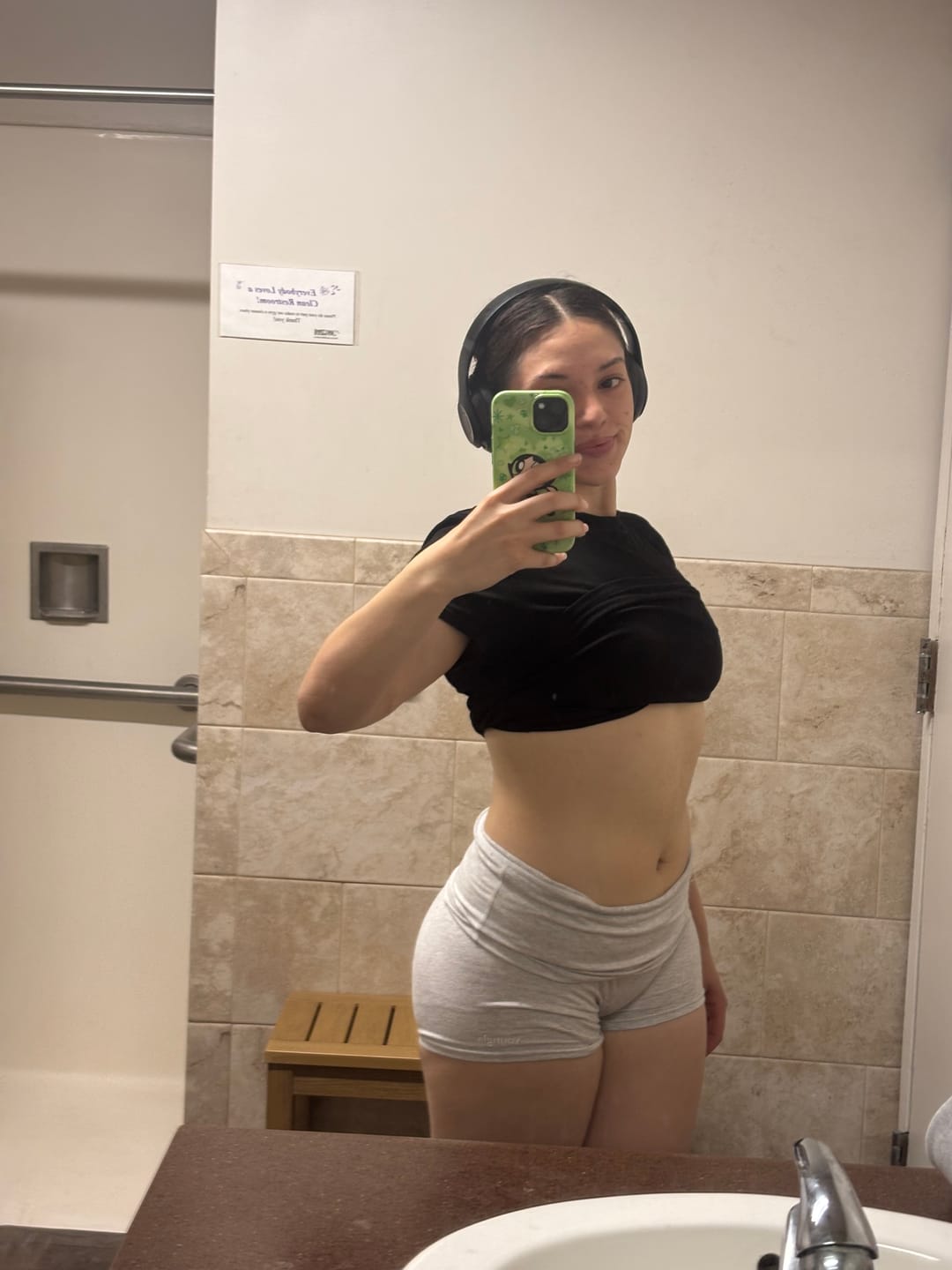 Customer photo review of W1155 - Studio Edit Shorts