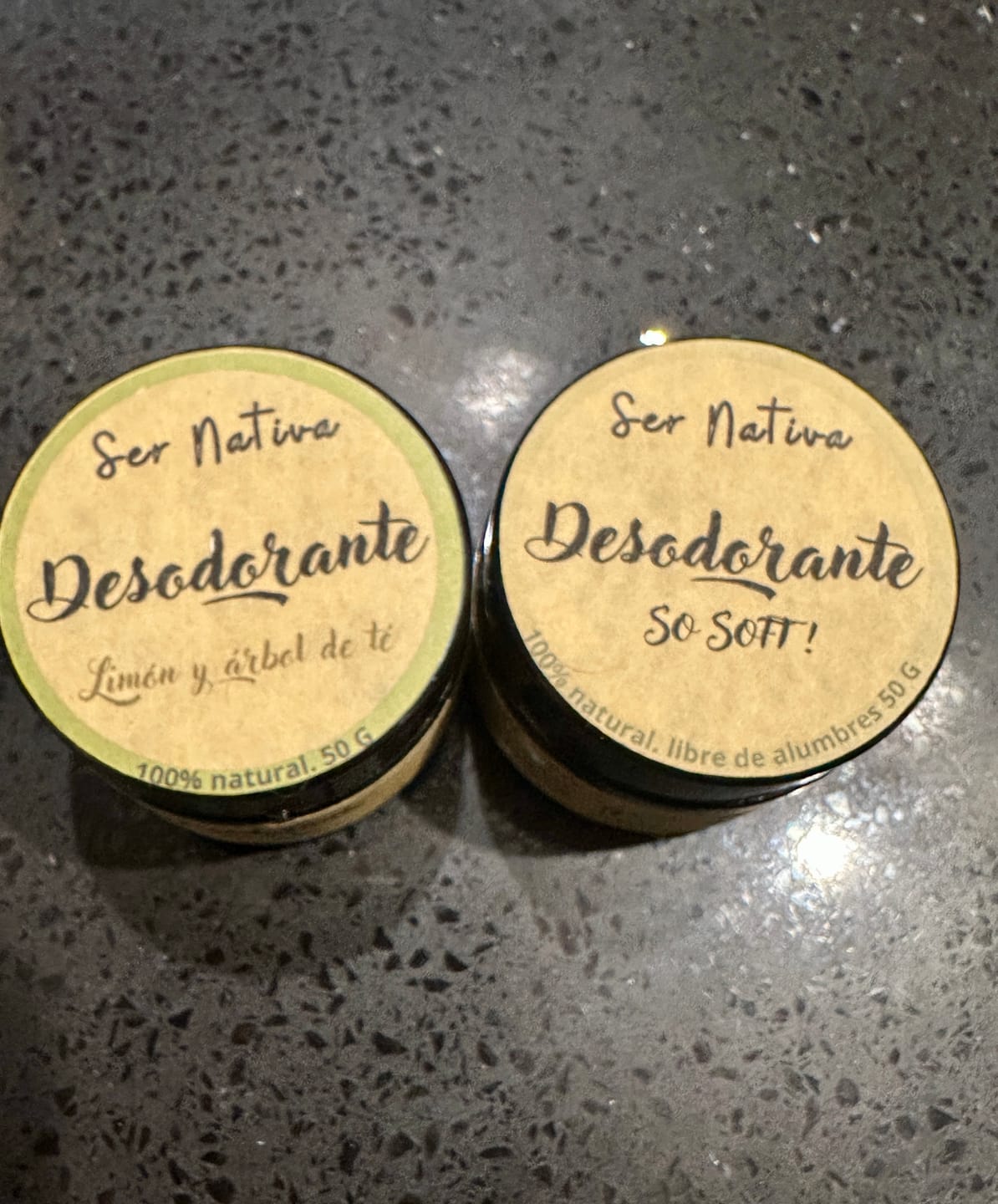 Customer photo review of Desodorante natural So Soft